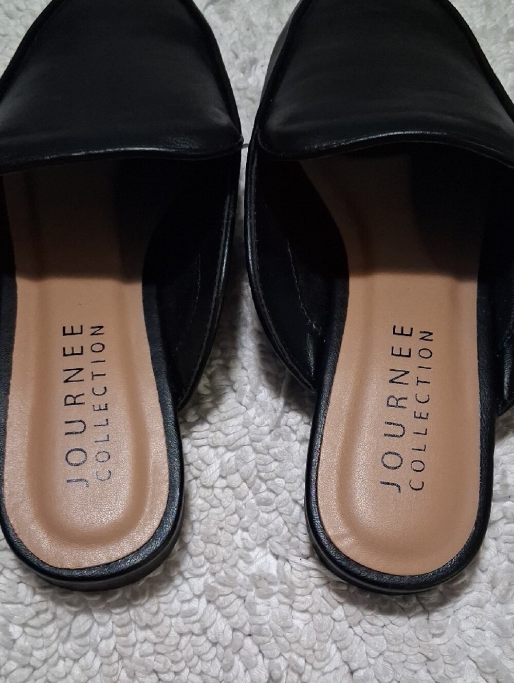 Journee Collection Men’s Black Slip-On Leather Mules - Picture 4 of 6